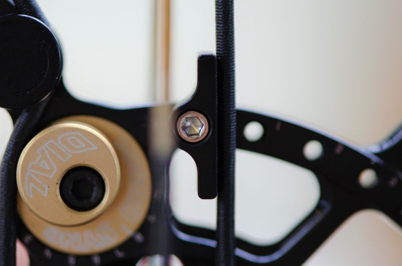 File:Bowtech BT-X bottom stop perfect timing.jpg